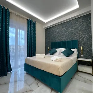Guest house Napoli Central Suites, Naples